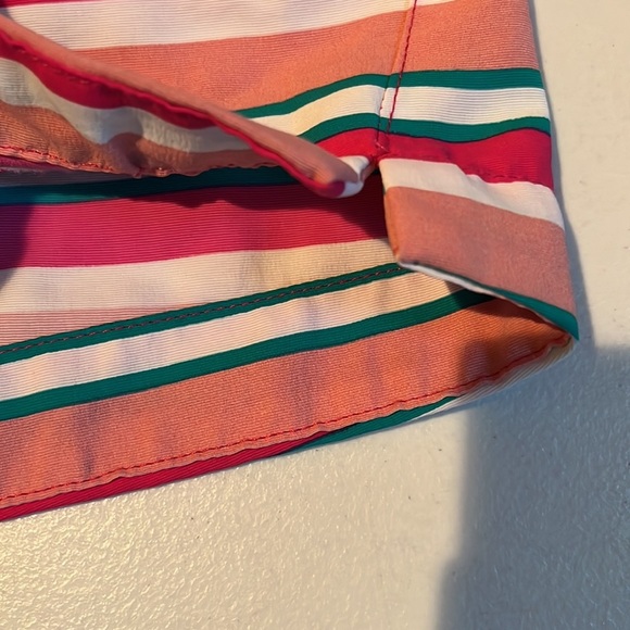 The North Face size medium pink striped shorts front slash pockets - Picture 5 of 13